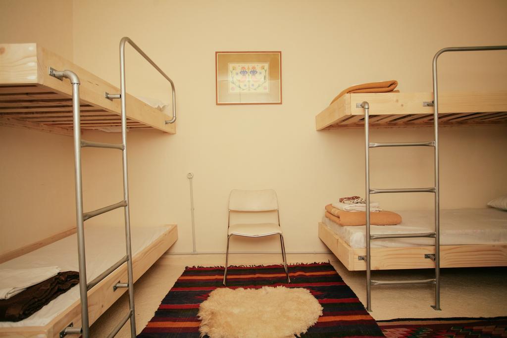 Zig Zag Hostel Tirana Exterior foto
