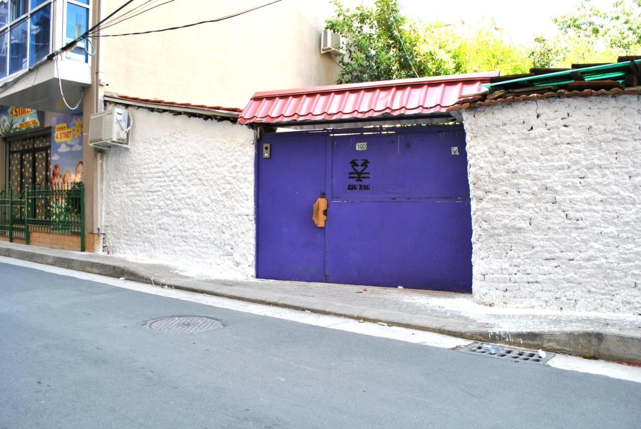 Zig Zag Hostel Tirana Exterior foto